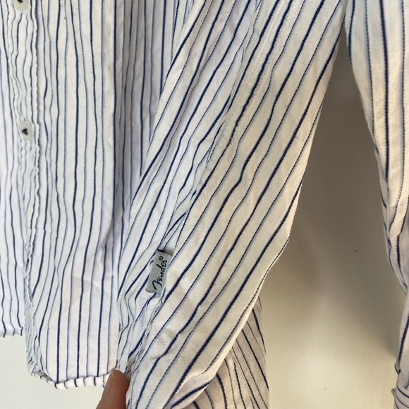 fender Guitars 🎸 Button Up Men’s Shirt with Rock & Roll Across front, Large - Picture 7 of 11